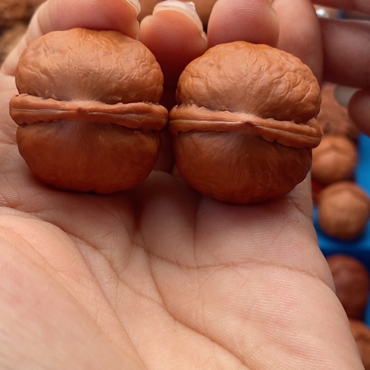 文玩核桃把件精品文玩手捻至尊宝