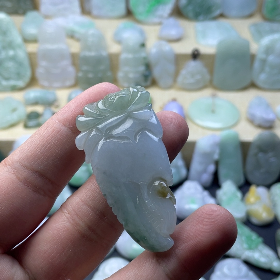 翡翠未镶嵌颈饰纯天然翡翠