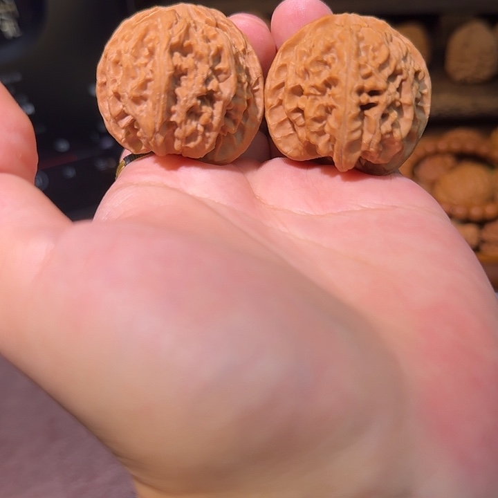 文玩核桃吊坠全品40苹果园