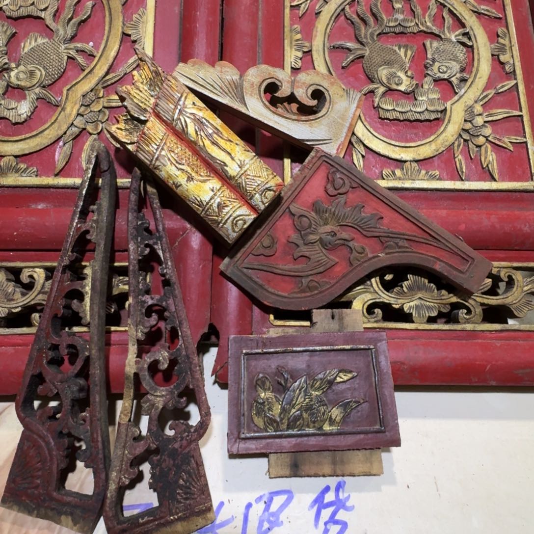 三***葉香樟木这几日也很喜欢看他