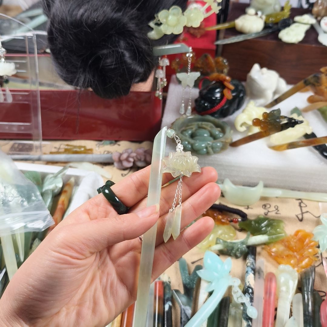 蛇纹石玉发饰合金