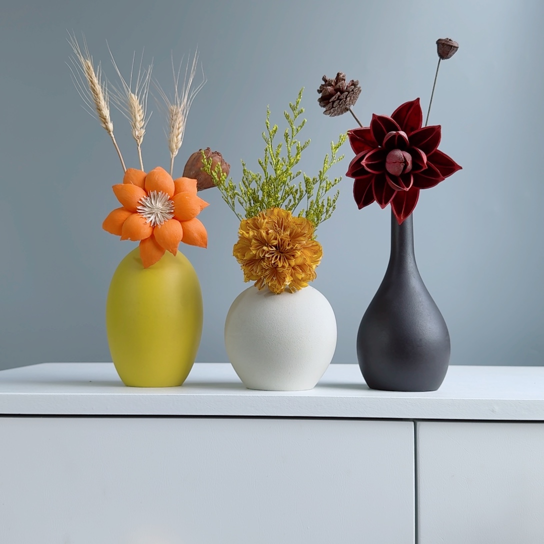 摆件陶瓷小花瓶摆件含花总高约20-30cm