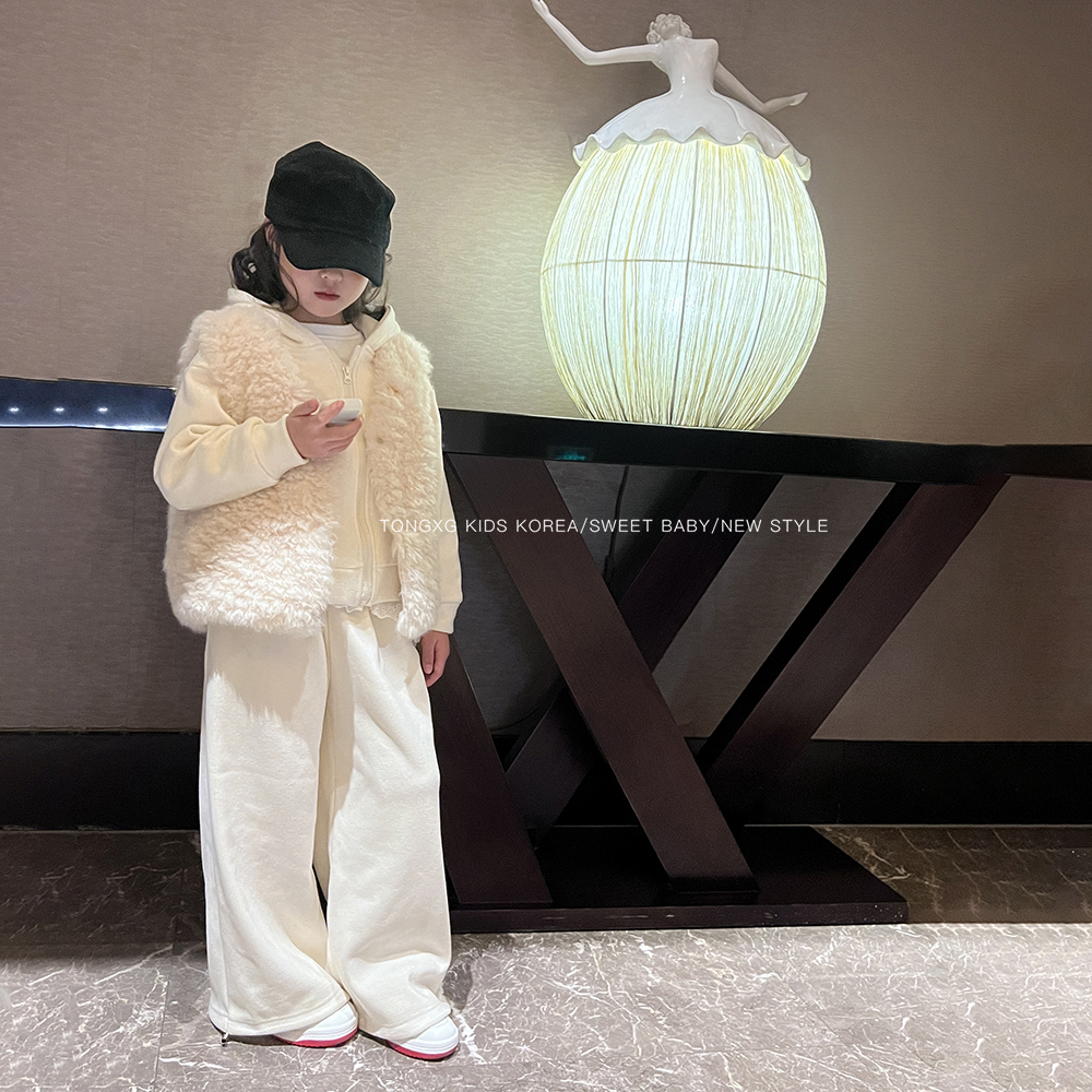 潼小乖定制2025秋冬新款加厚加绒套装毛球外套上衣+裤5q136