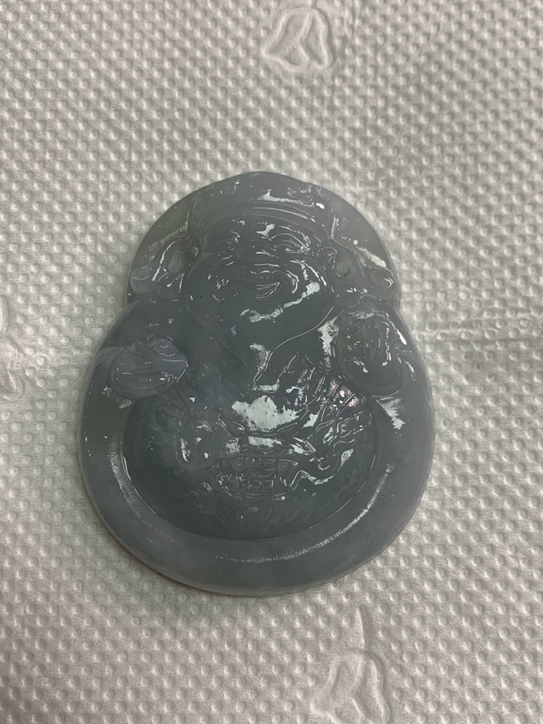 玉如军意翡翠珠宝