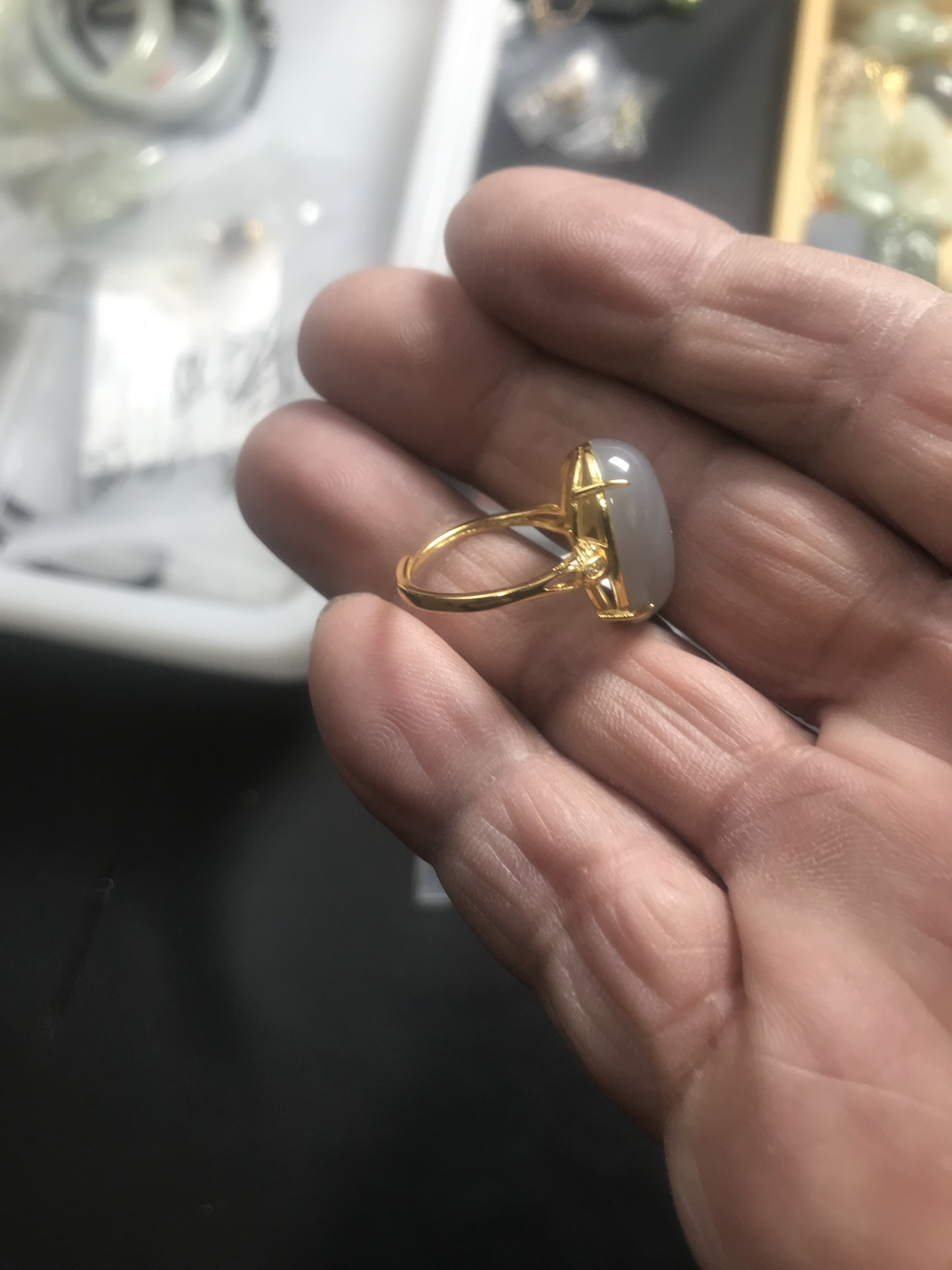正品和田玉烟紫戒指