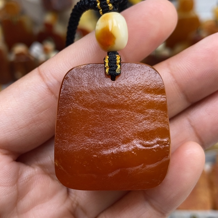 【闪购商品】琥珀颈饰未镶嵌