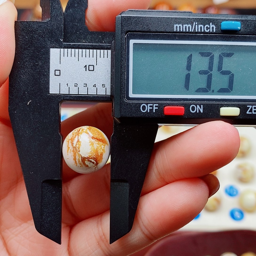 琥珀未镶嵌裸石蜜蜡