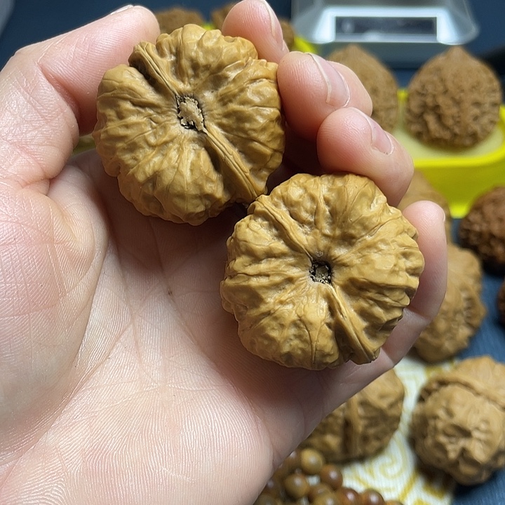 时***谭把件文玩核桃蛤蟆头