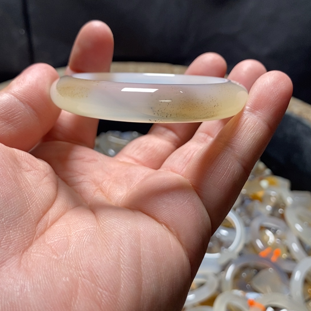 玛瑙/玉髓未镶嵌手镯