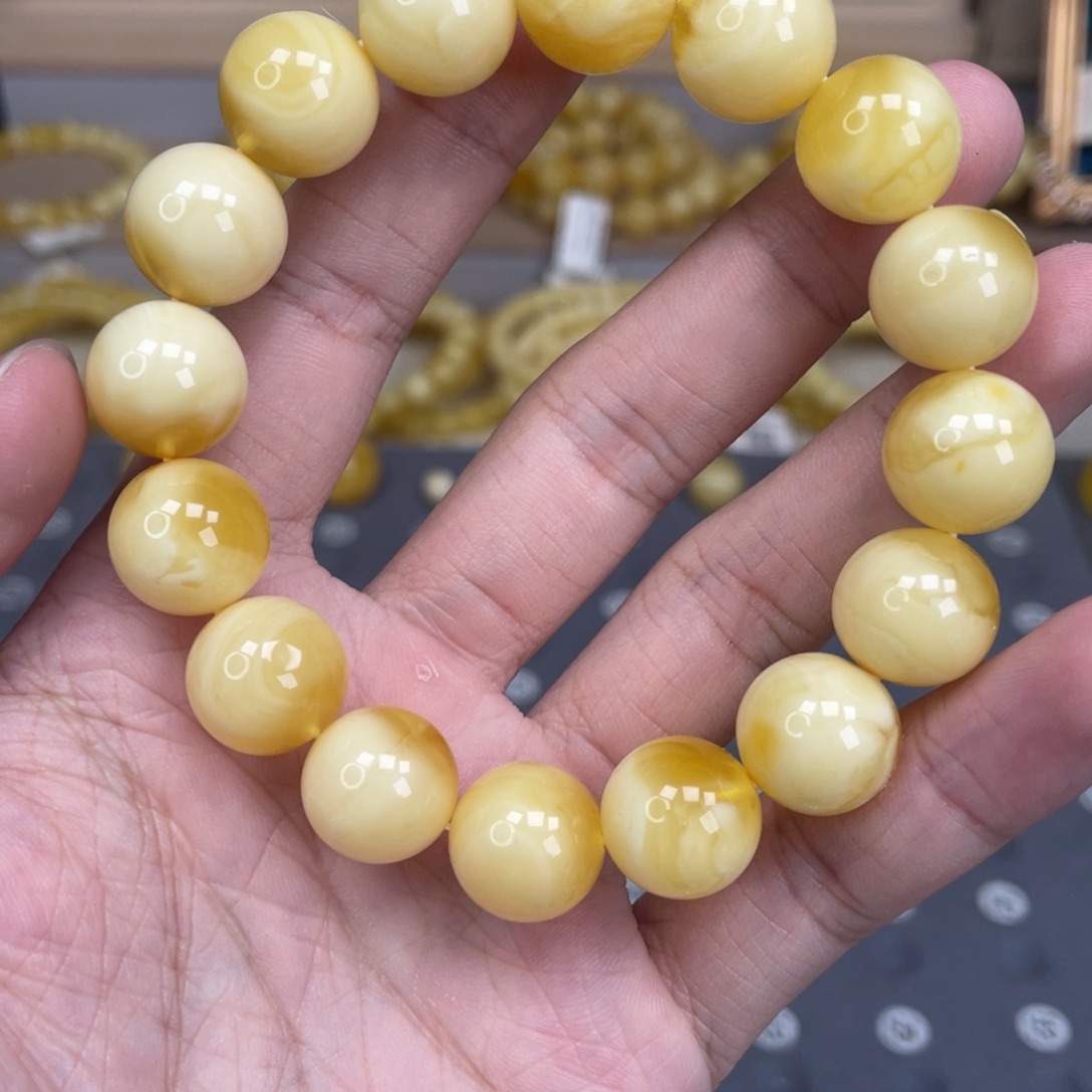 蜜蜡未镶嵌裸石97号