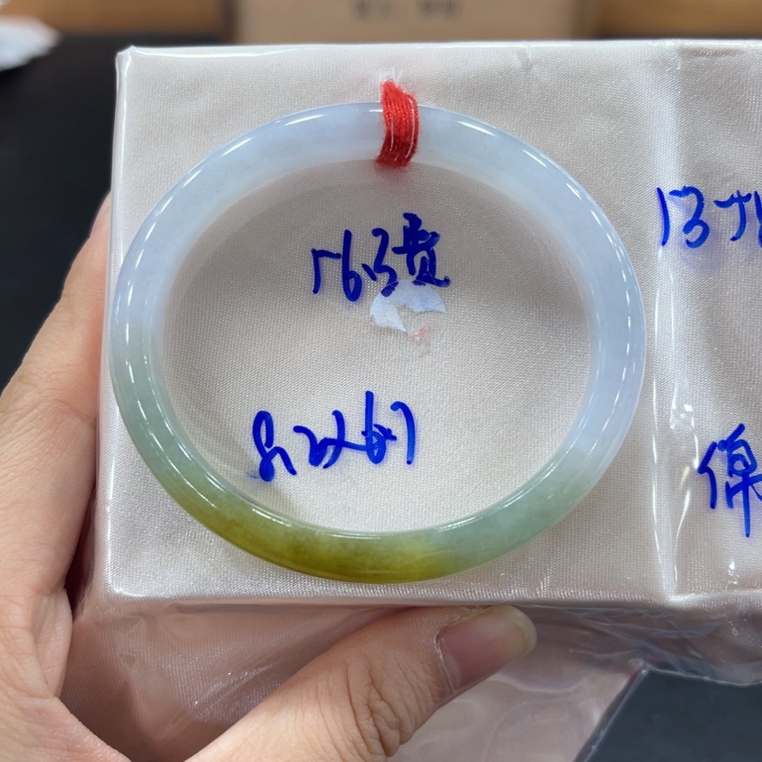 未镶嵌手镯翡翠大*翡翠