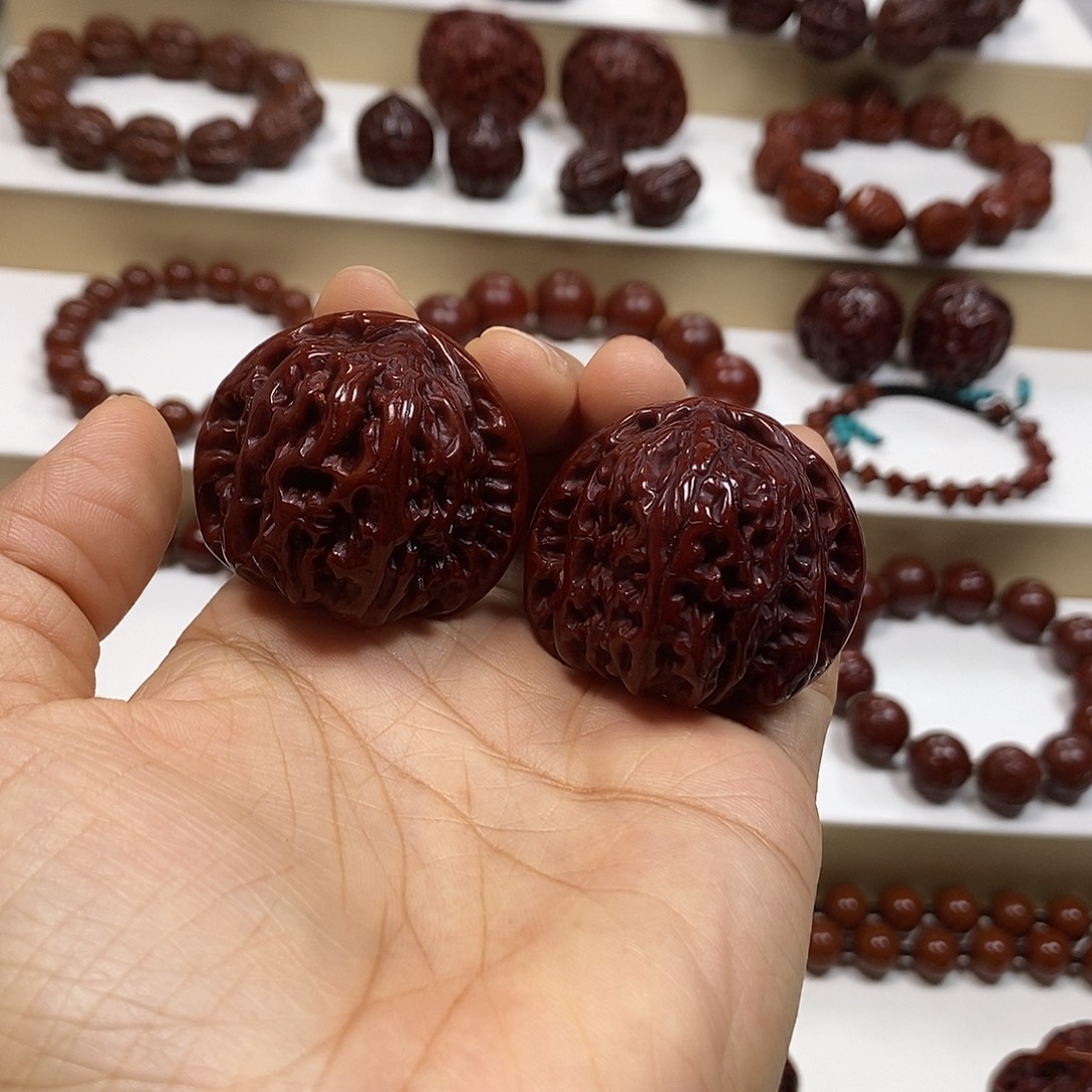 ꪜ***王橄榄核吊坠白狮子核桃