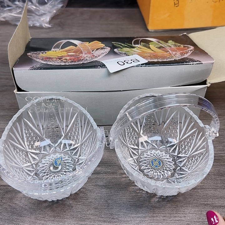 从**始倩倩海外陶瓷工艺品