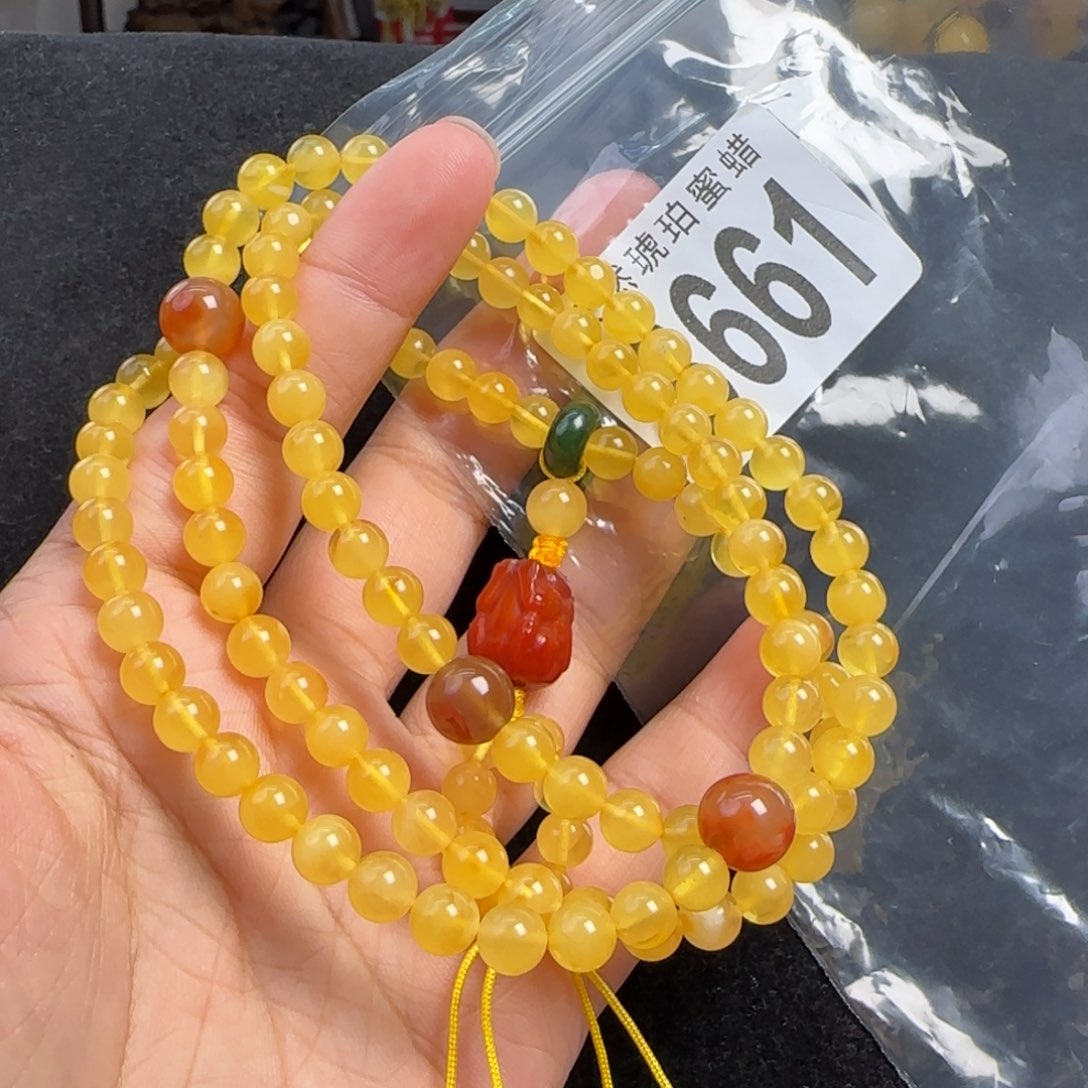 蜜蜡未镶嵌珠宝奇石6