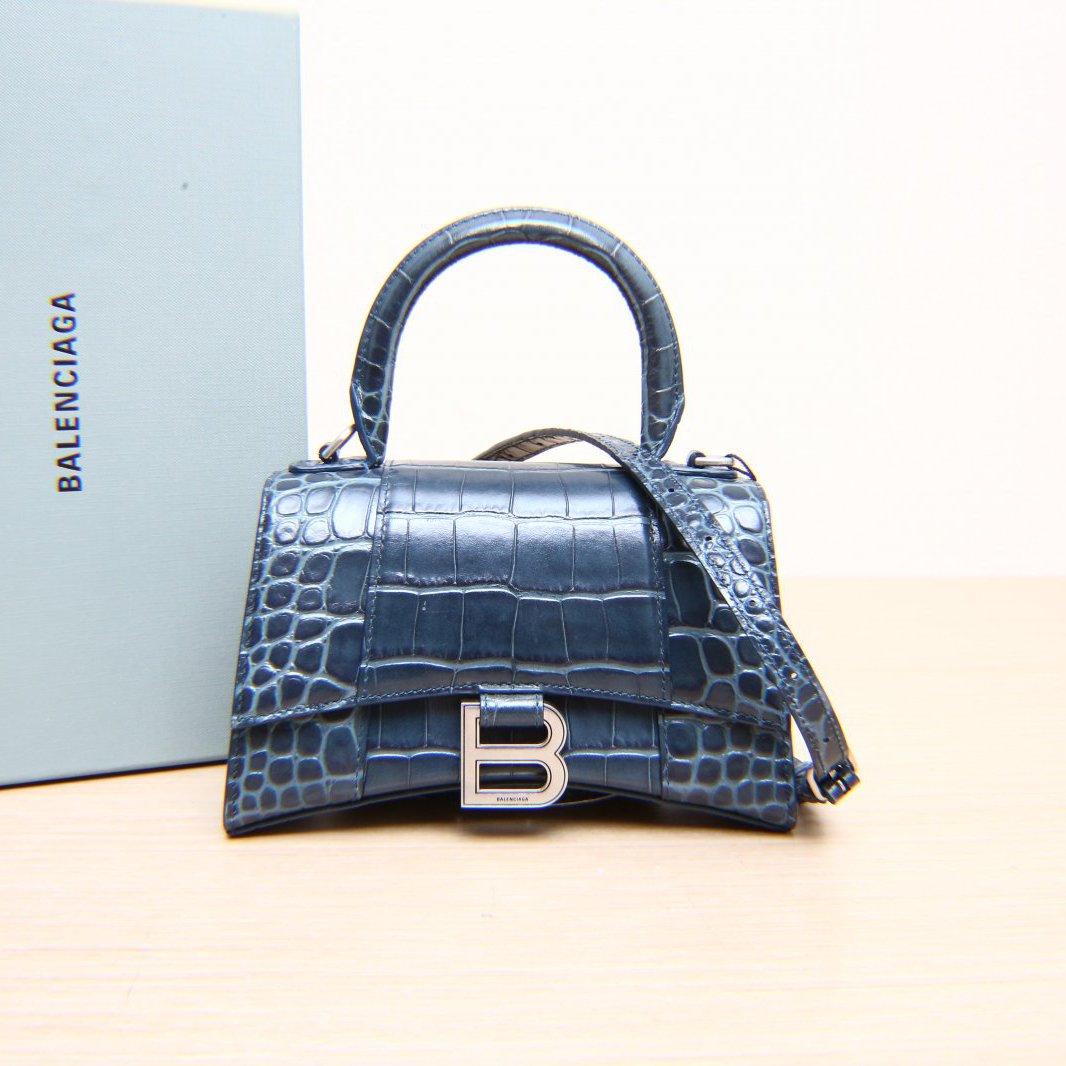 95新 Balenciaga/巴黎世家 小花攀攀 Hourglass 沙漏 XS码 皮革C 