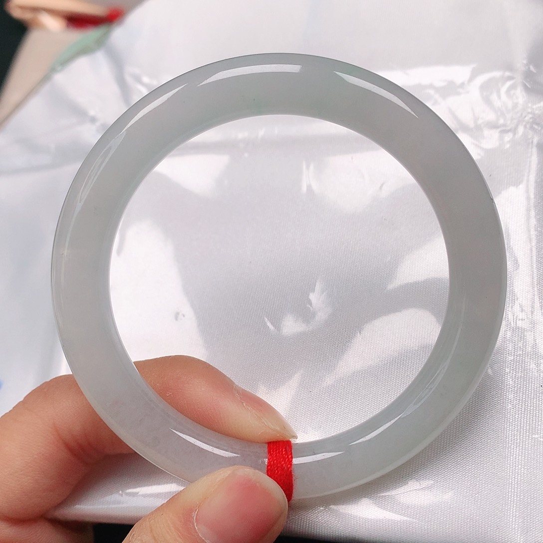 翡翠手镯（圆镯）未镶嵌白月光52