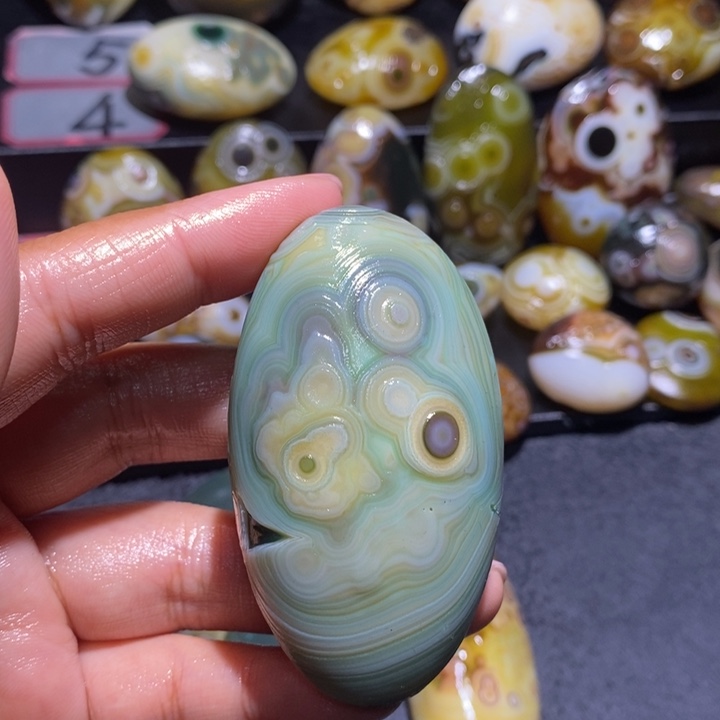 玛瑙/玉髓未镶嵌珠宝奇石92