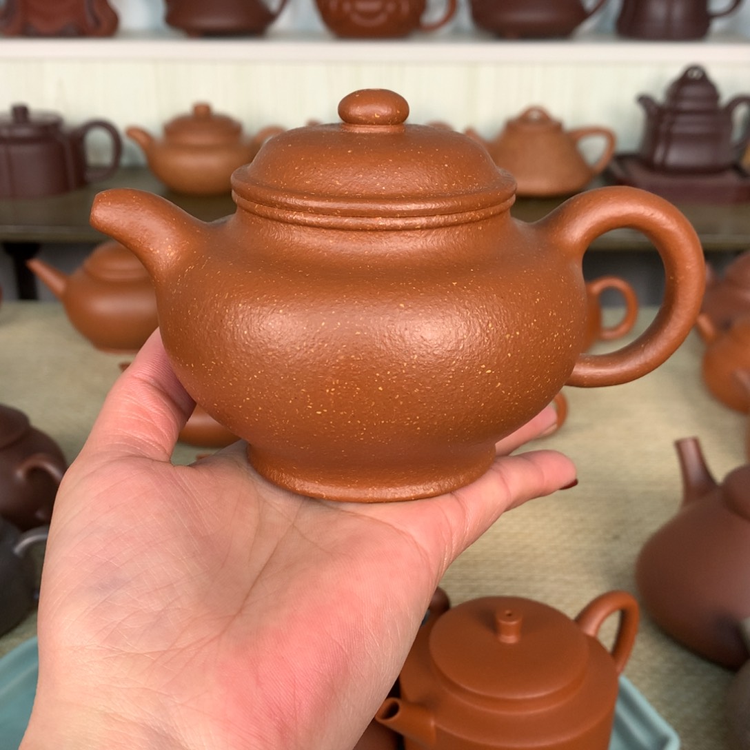 紫砂茶壶宝山红降坡24目