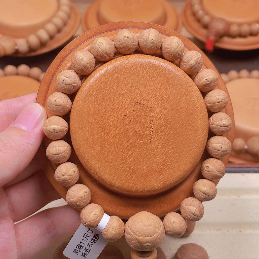 凤眼菩提手串矮桩厚皮壳11尺寸