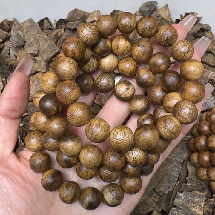 沉香手串虫漏多样性发货1