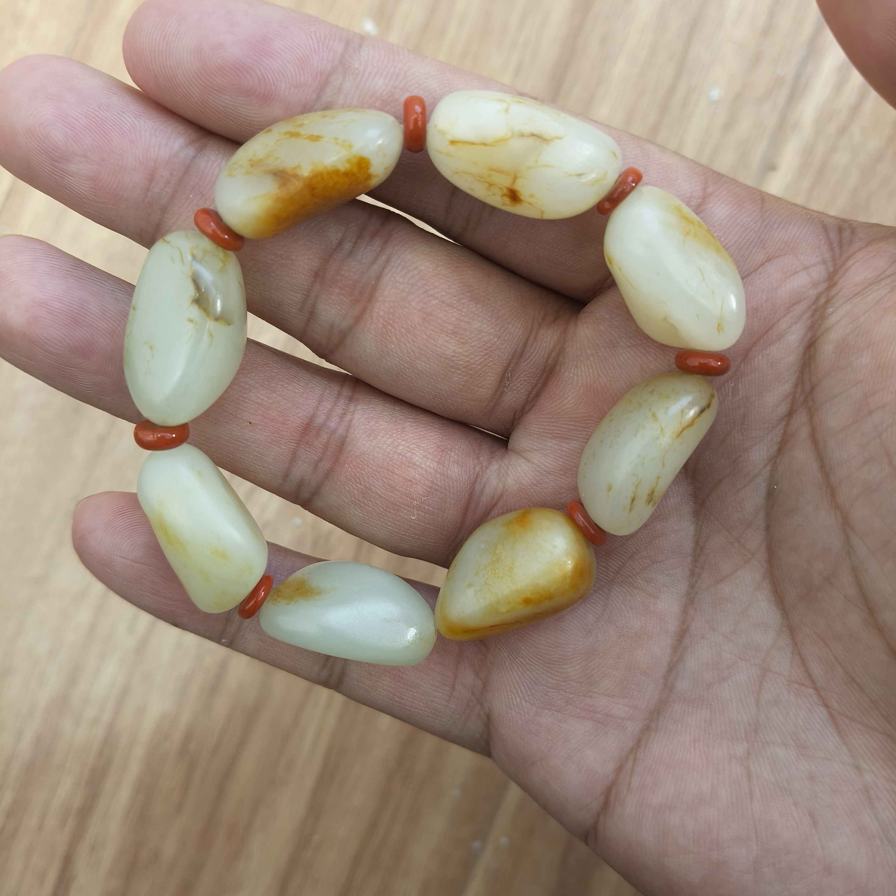 精品和田玉原石手串春季上新