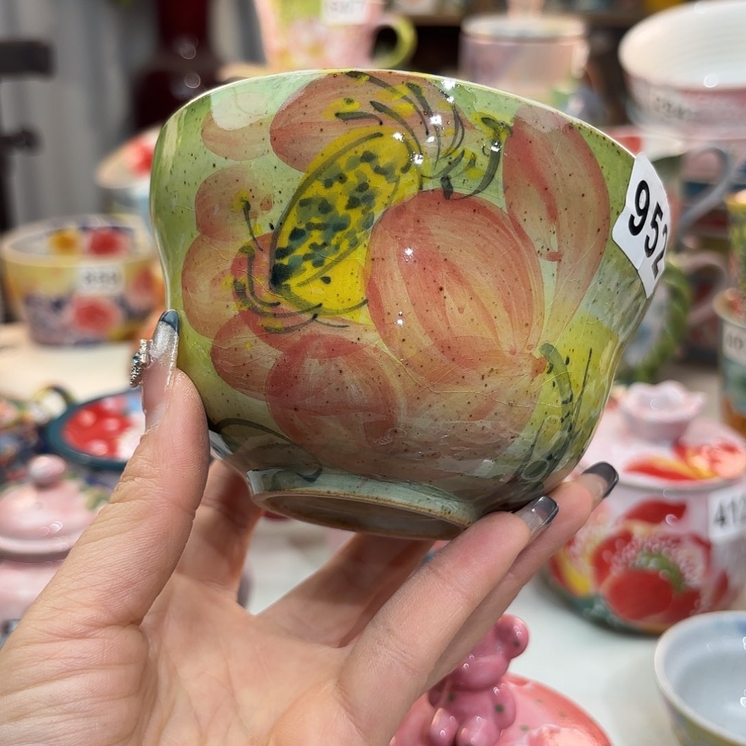 瓷片在这里我们都有很多朋友都有很多