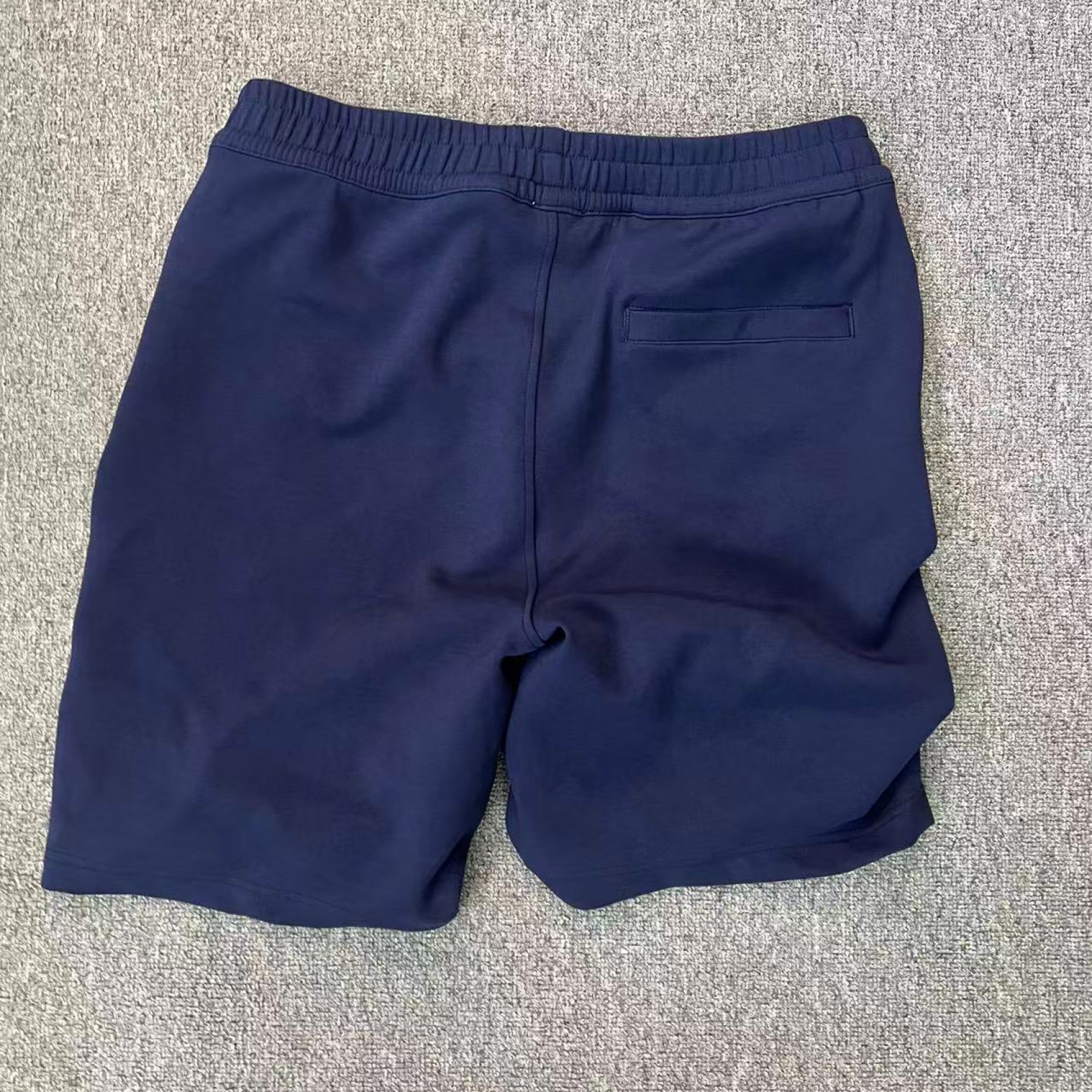 红色刺绣男士夏季短裤