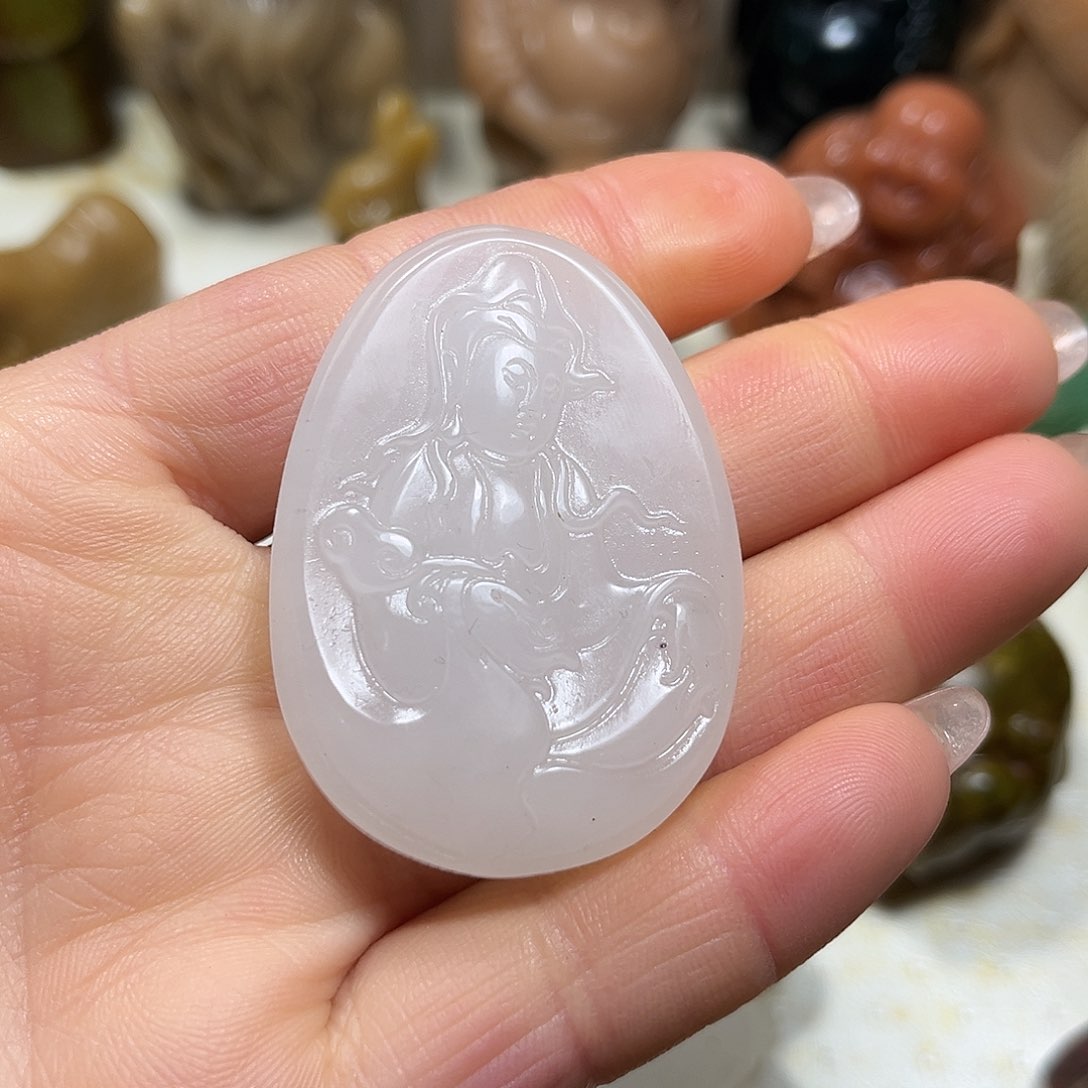 白玉菩提吊坠白玉菩提吊坠