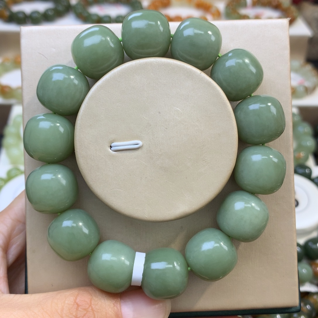 和田玉未镶嵌手链