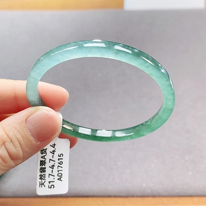 【闪购商品】翡翠手镯（圆镯）未镶嵌