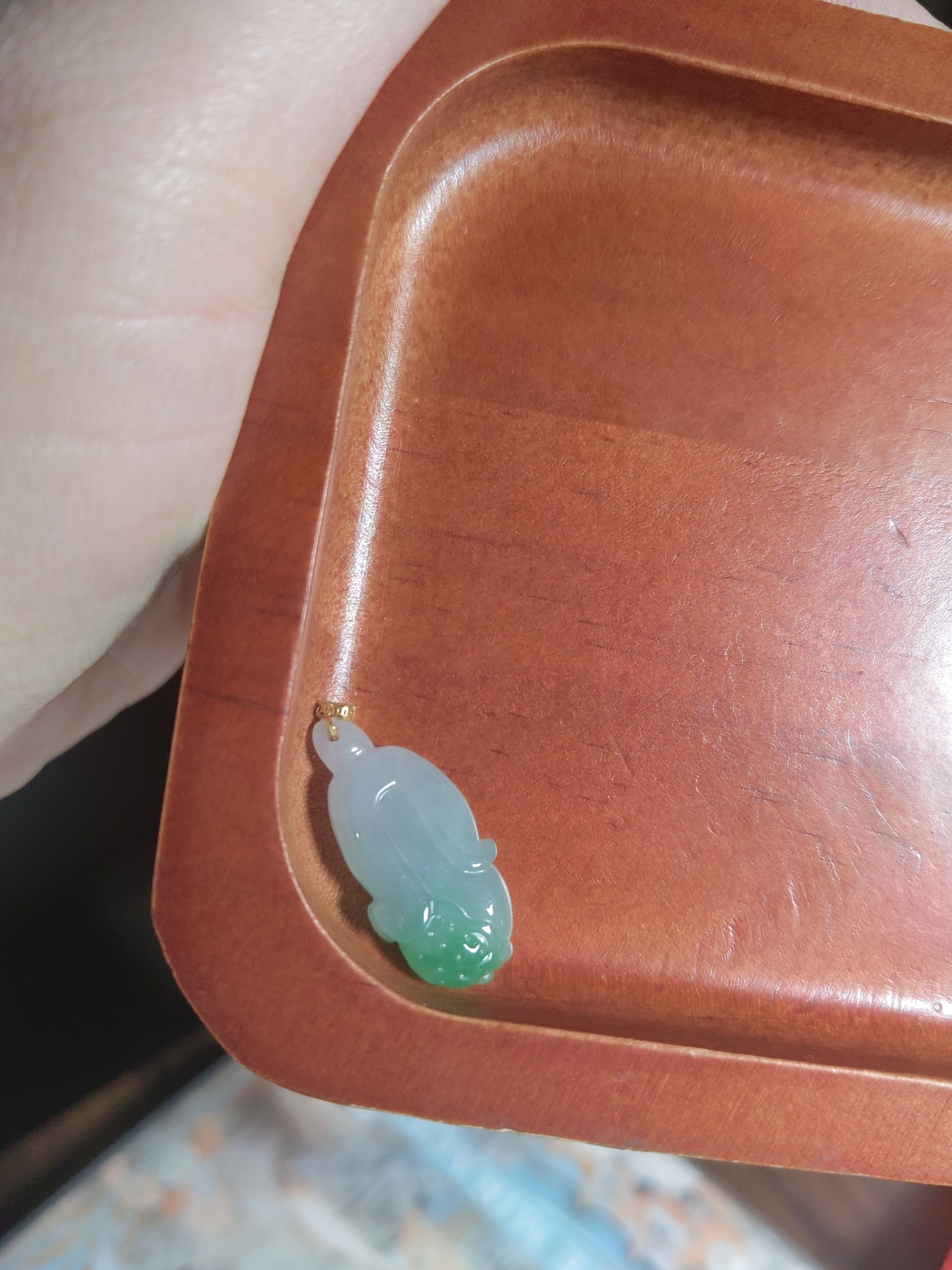 天然缅甸A货翡翠白菜飘绿吊坠翡翠