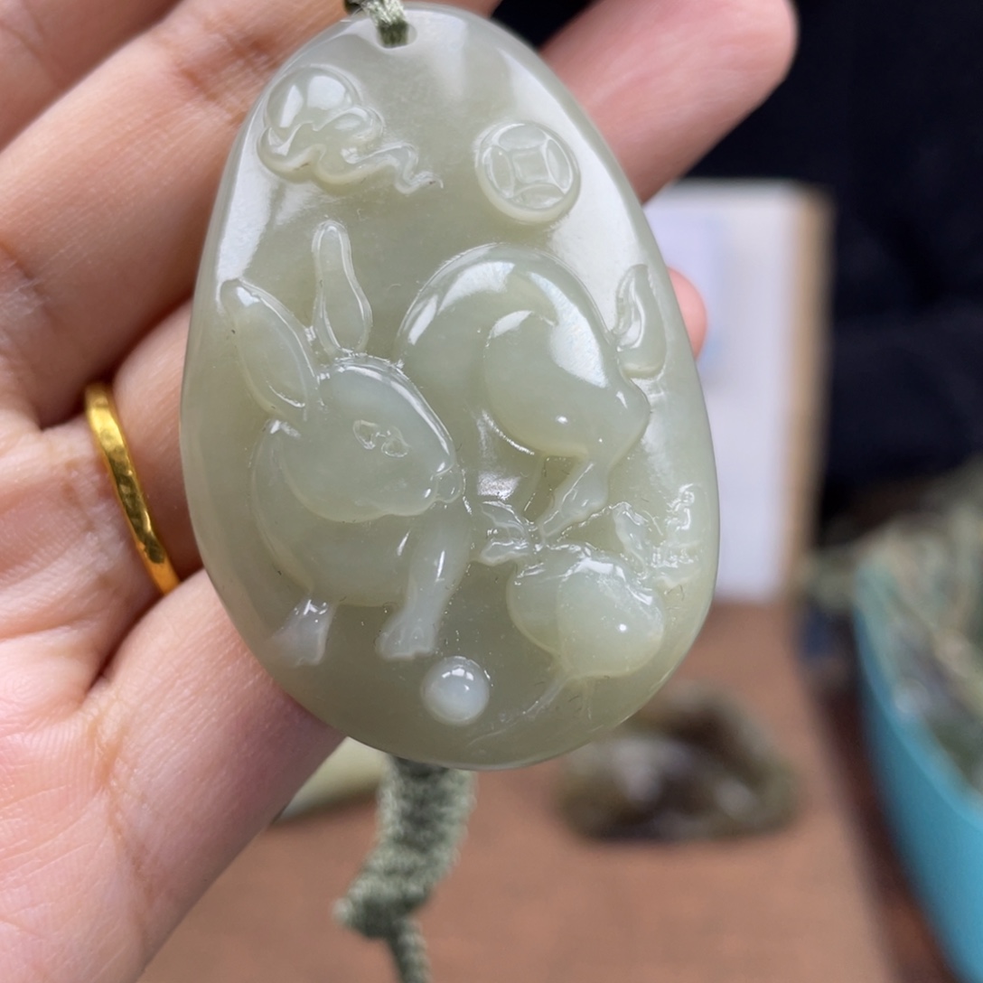 和田玉未镶嵌颈饰