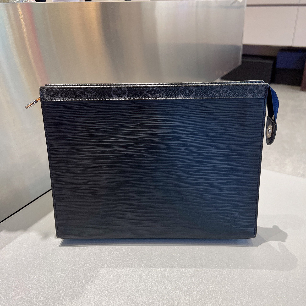 95新 LouisVuitton/路易威登 男士水波纹限量款手拿包