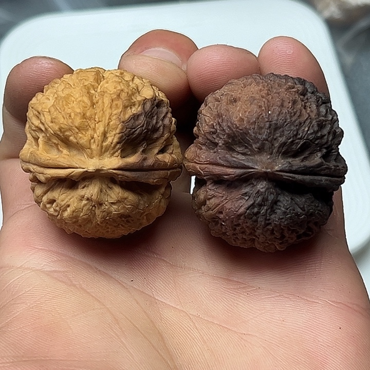 文玩核桃把件45号云铁39尺59克