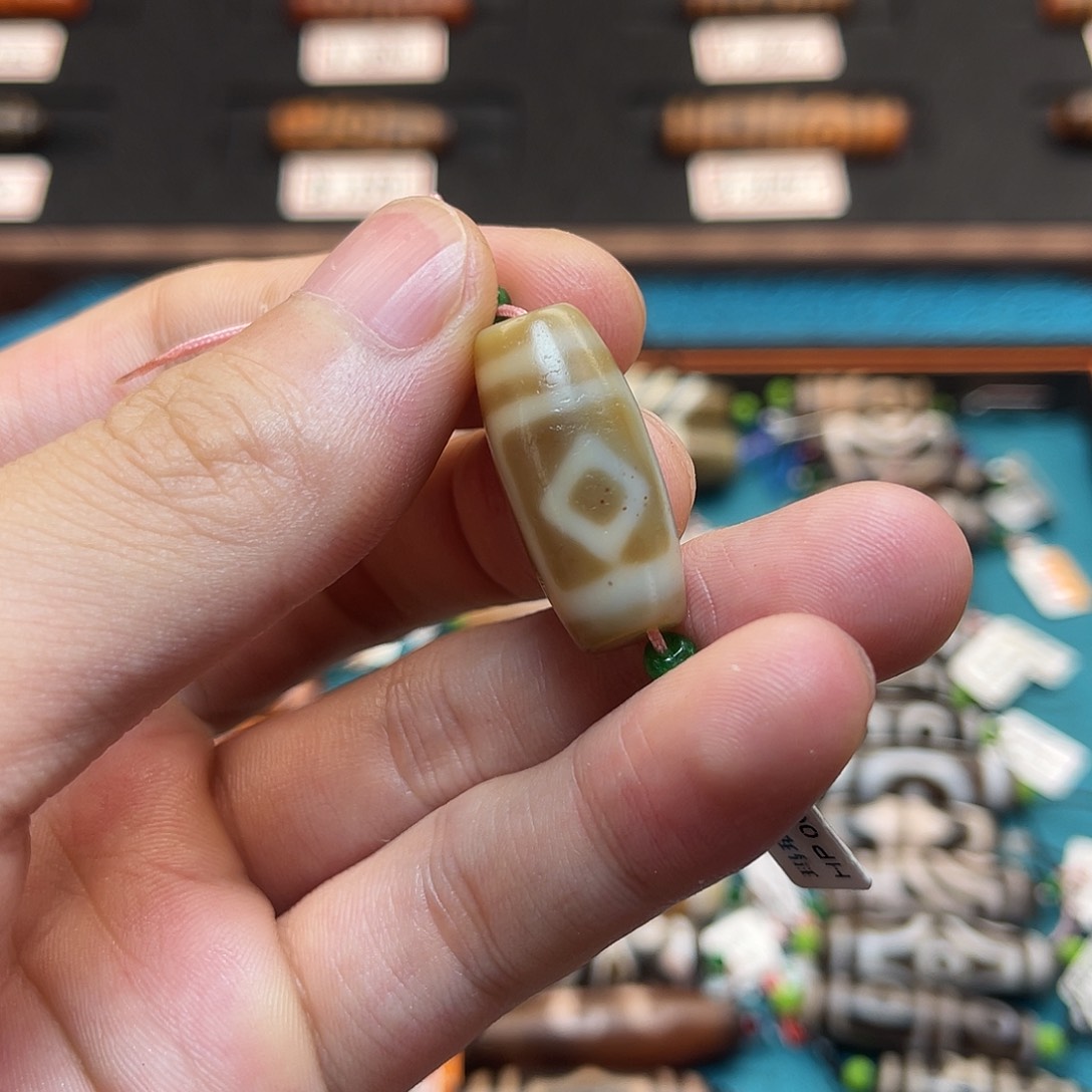 未镶嵌玛瑙/玉髓珠宝半成品