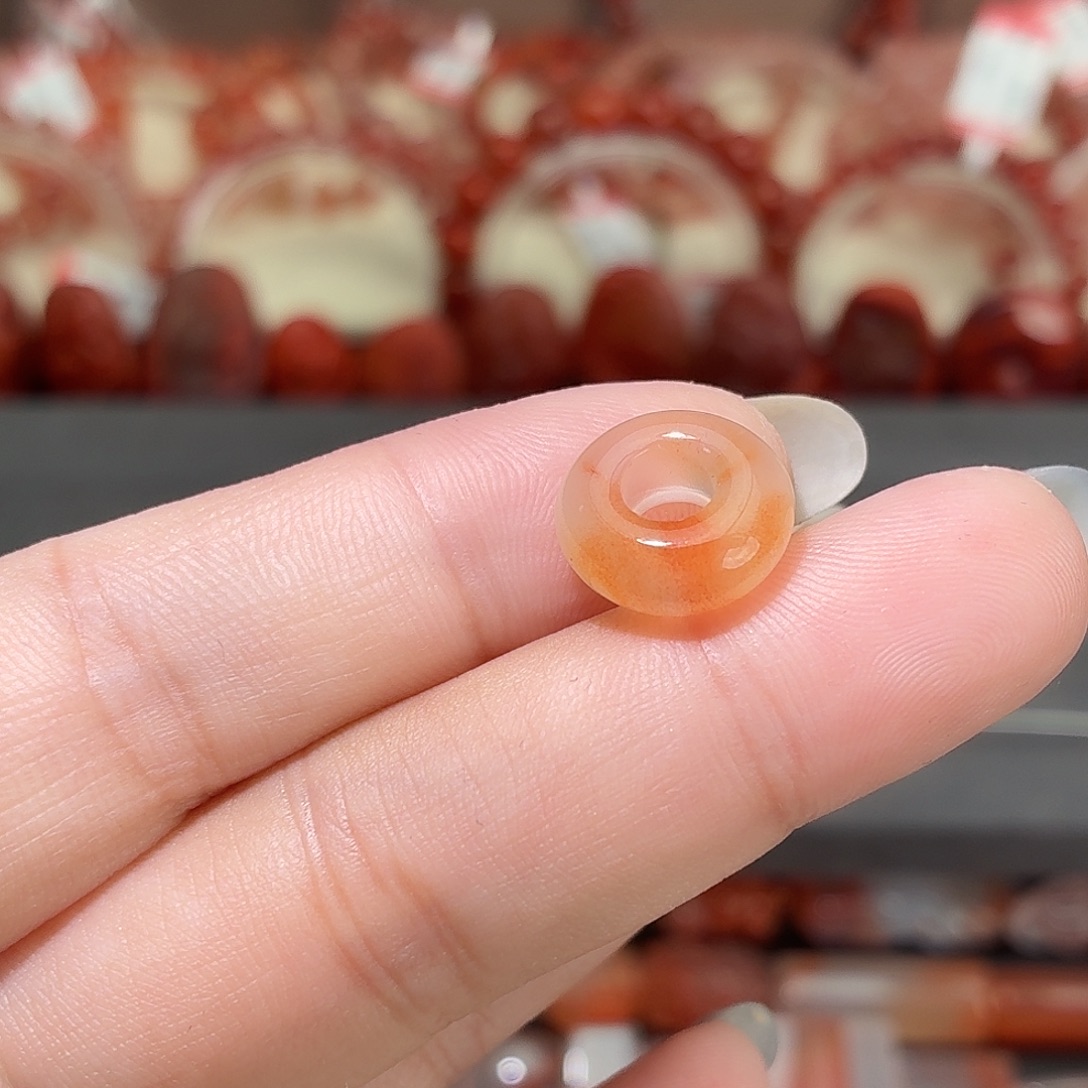 南红玛瑙未镶嵌颈饰甜甜圈