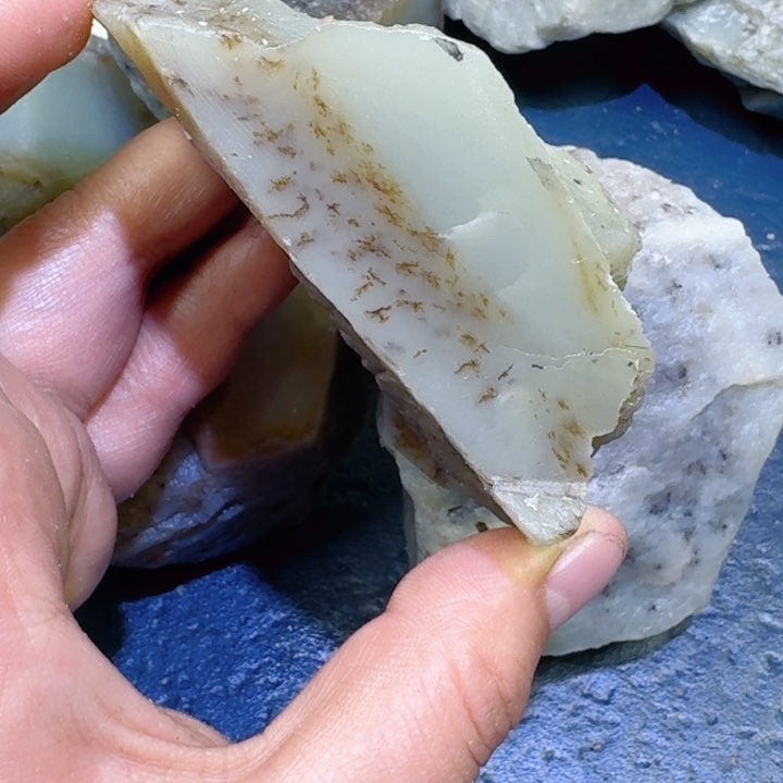 和田玉未镶嵌珠宝半成品