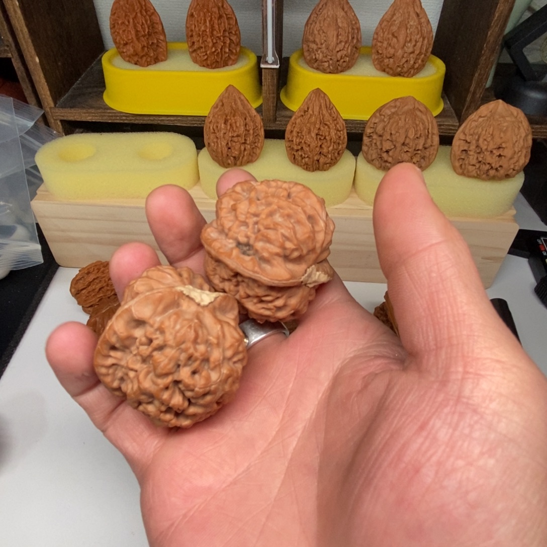 背***街吊坠文玩核桃红莲