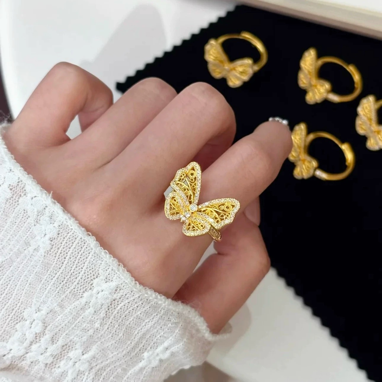 点钻蝴蝶镀K金传承时尚经典指环戒指