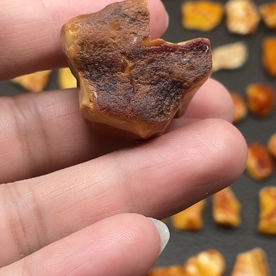 定制琥珀花蜡松香料