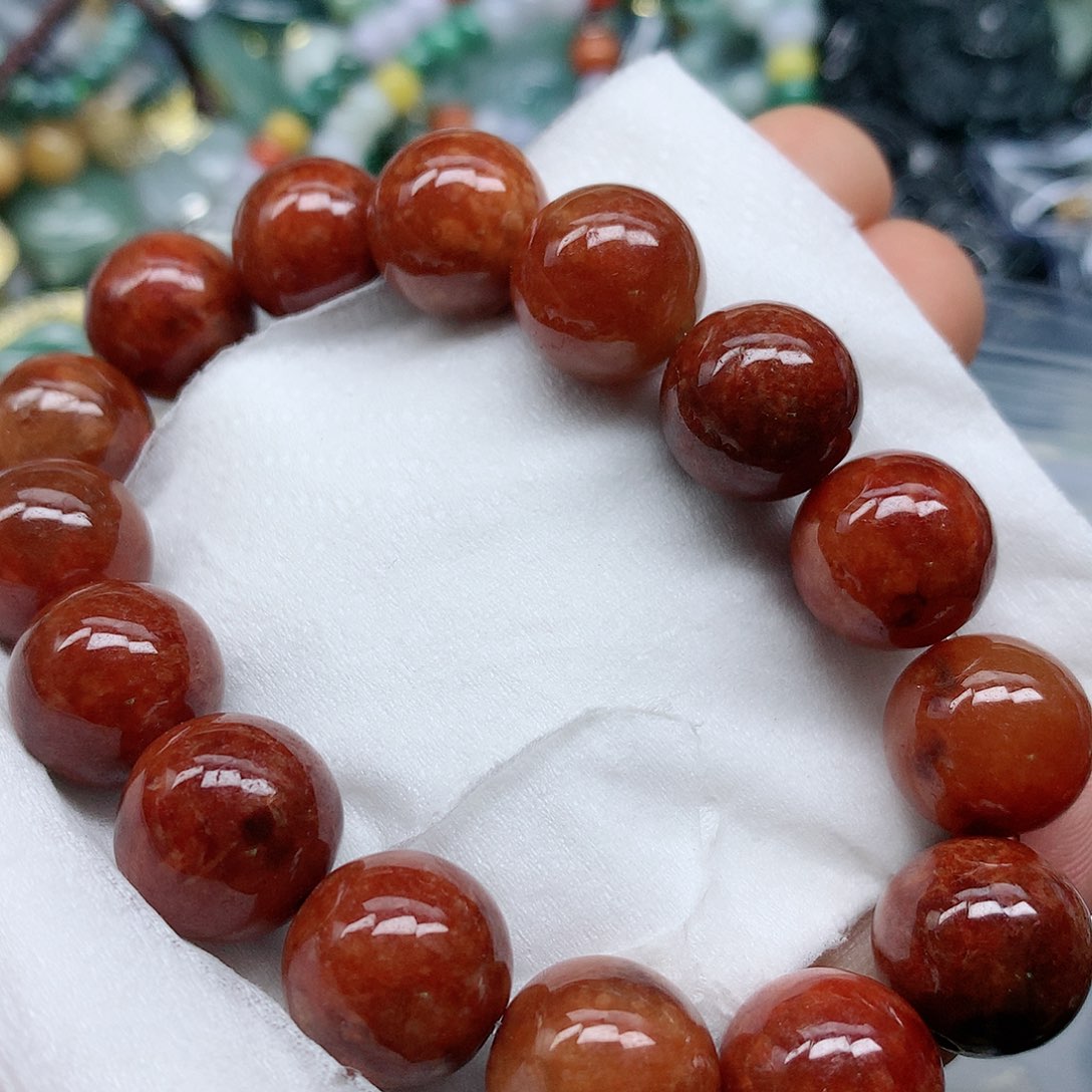 翡翠颈饰未镶嵌手串