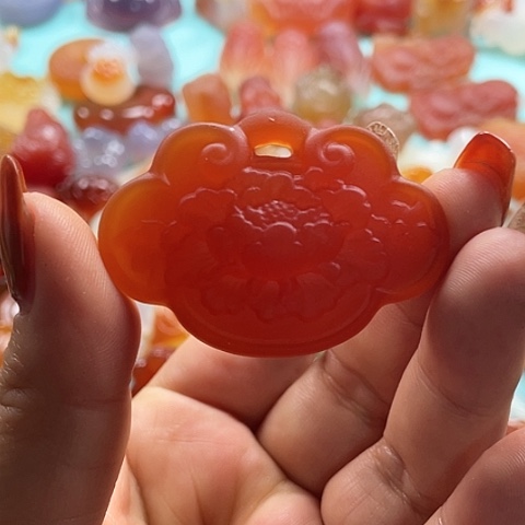 未镶嵌颈饰玛瑙/玉髓宝**栈