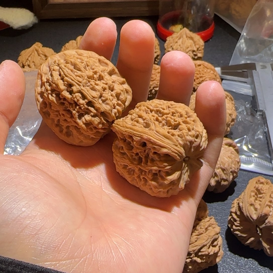 葡***干吊坠文玩核桃44南疆