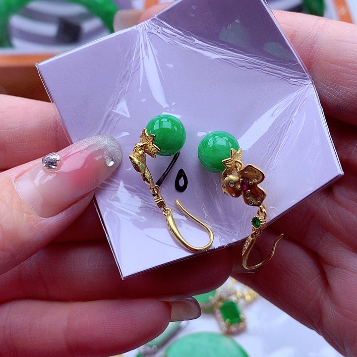 翡翠颈饰银S925镶嵌翡翠