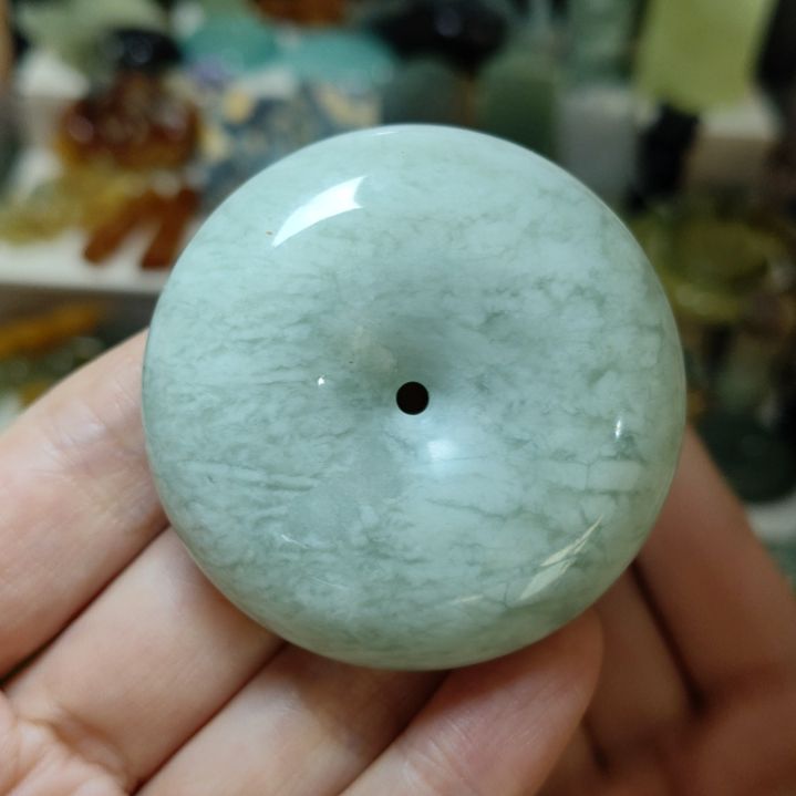 岫玉未镶嵌平安扣