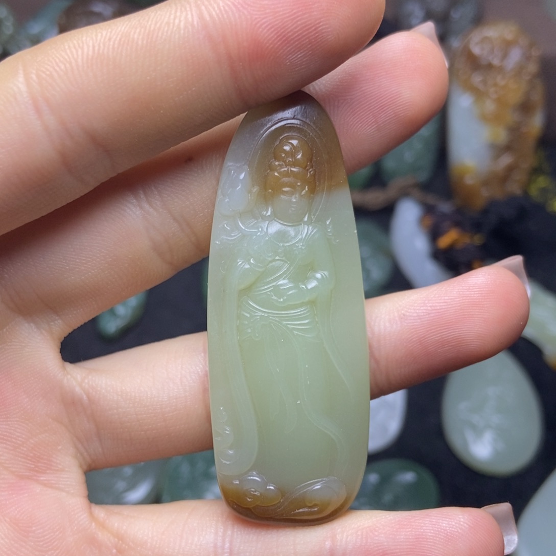 和田玉颈饰未镶嵌