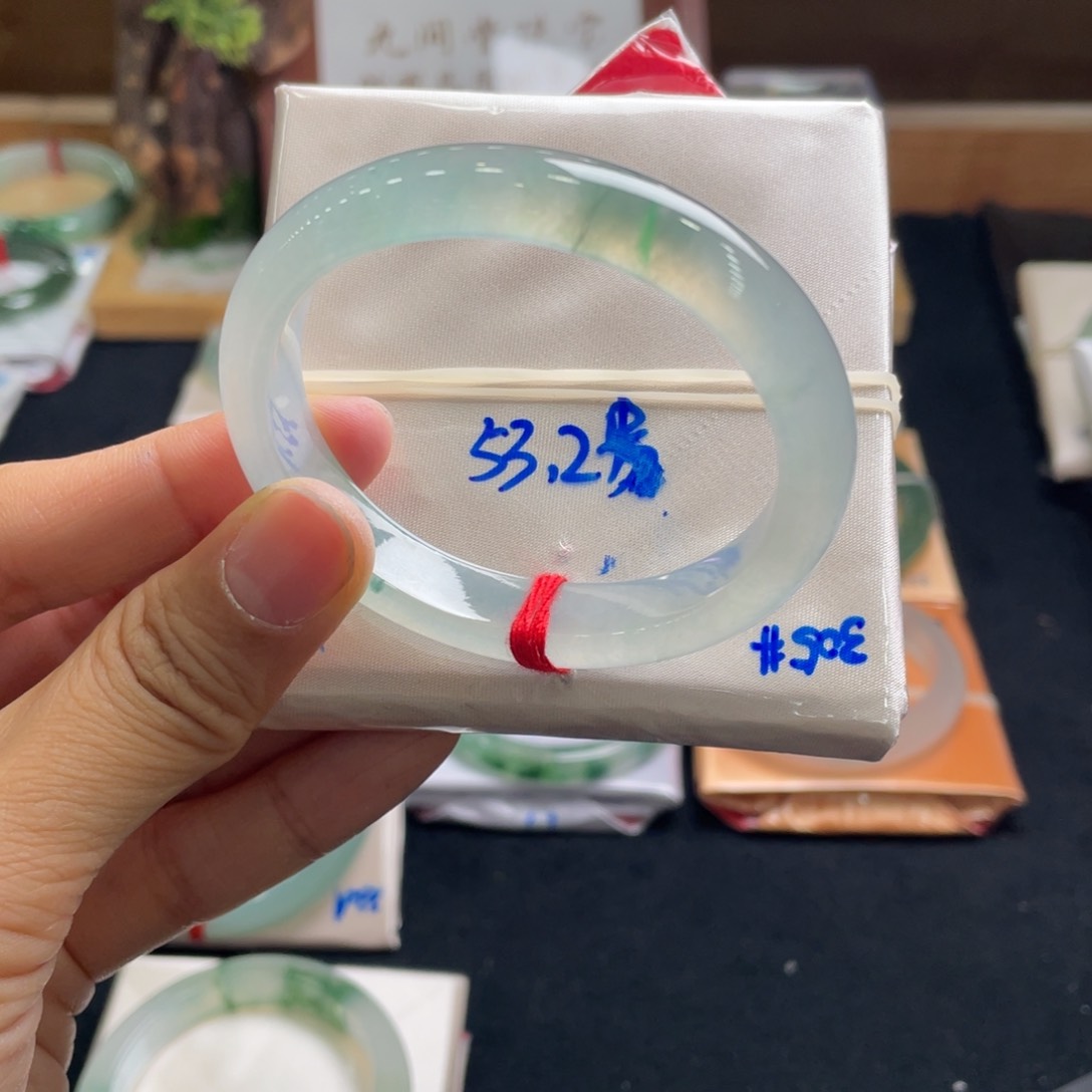 翡翠手镯未镶嵌萱*妈53.2