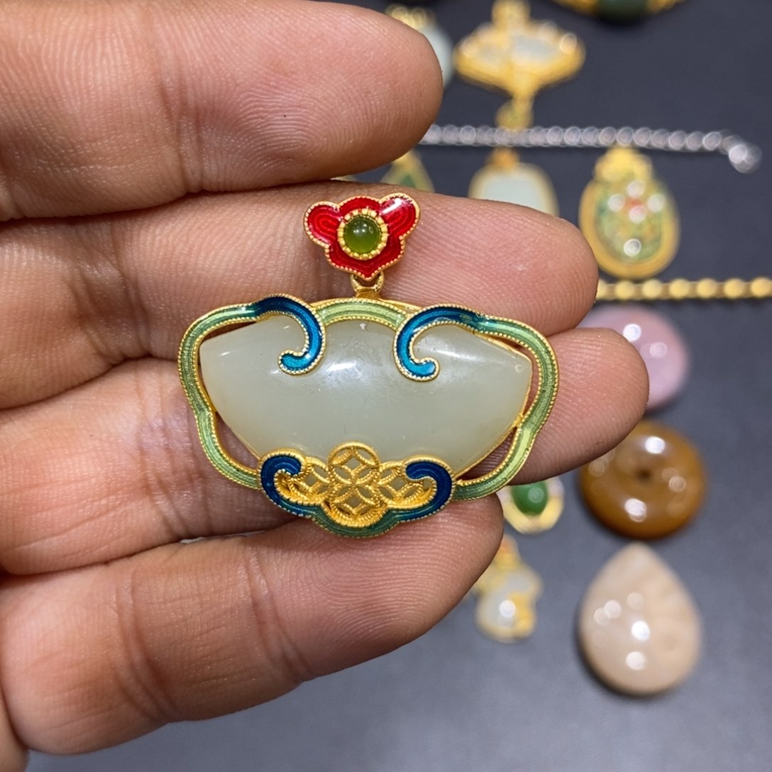 和田玉颈饰银S925镀金镶嵌