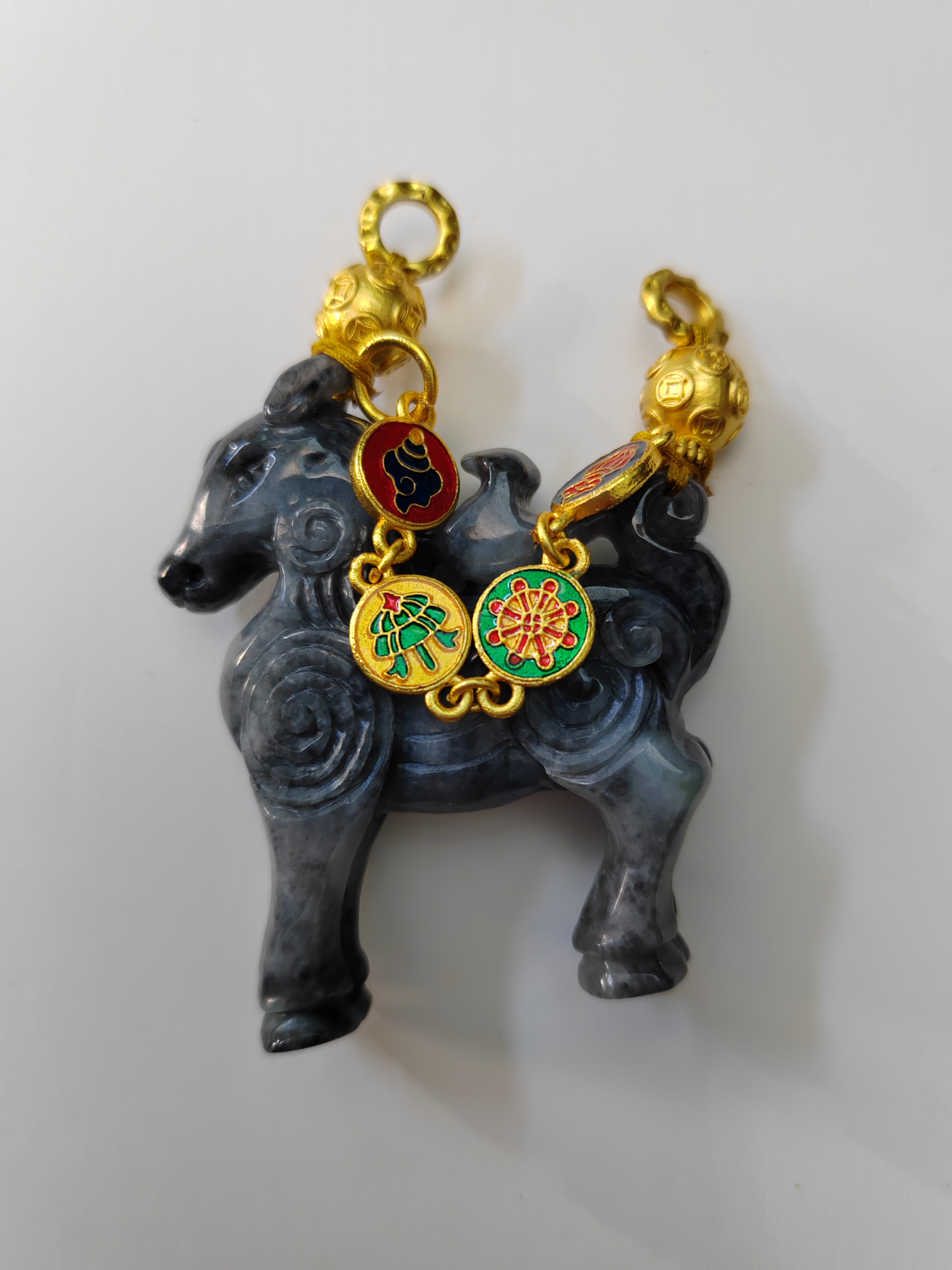 翡翠乌鸡马小吊坠