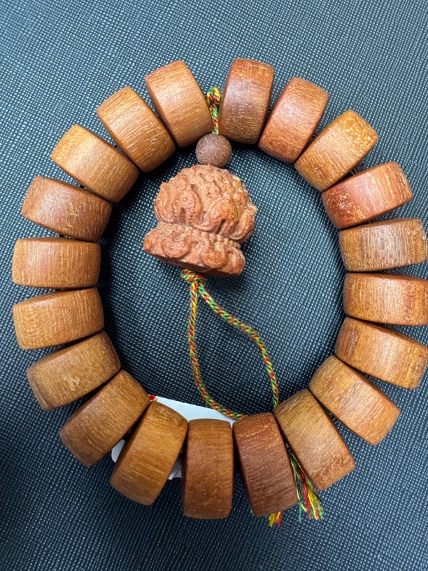 600沉木桶珠手串